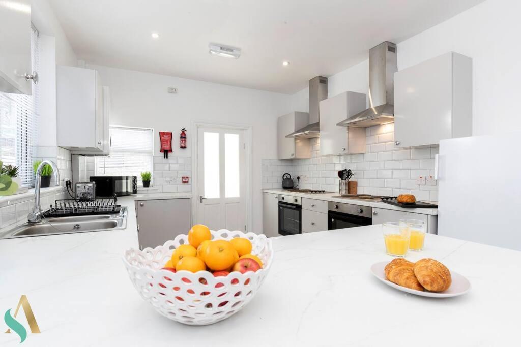 5 Double Bedrooms With Ensuites - Teesside House Tsac Redcar Exterior photo